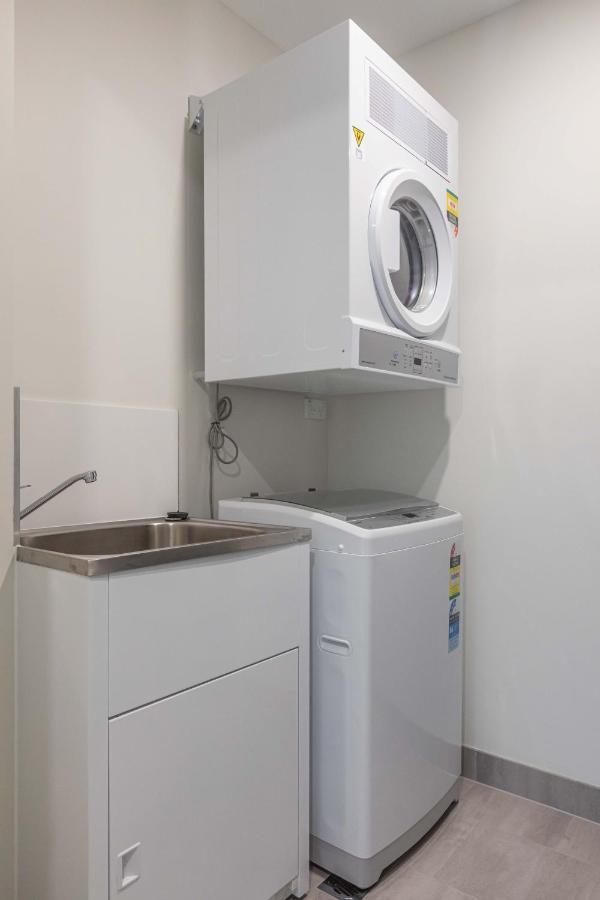 Kula Apartments Parramatta シドニー エクステリア 写真